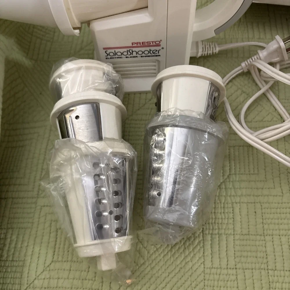 Vintage Presto Salad Shooter Electric Slicer Shredder 02910- 5 Cones Tested work